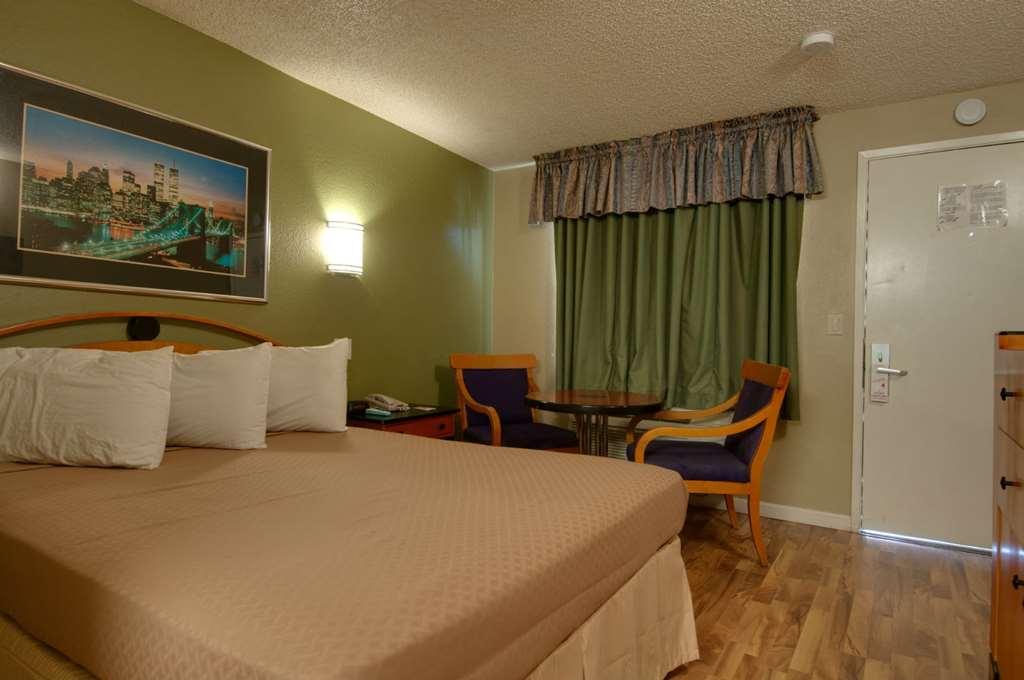 Vagabond Inn Bakersfield North Rom bilde